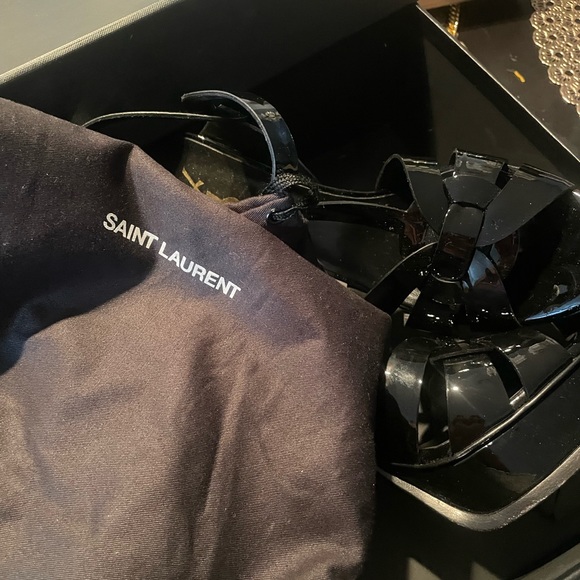 TRIBUTE PLATFORM SANDALS size 39 but it fits size 8- excellent condition - Picture 6 of 8